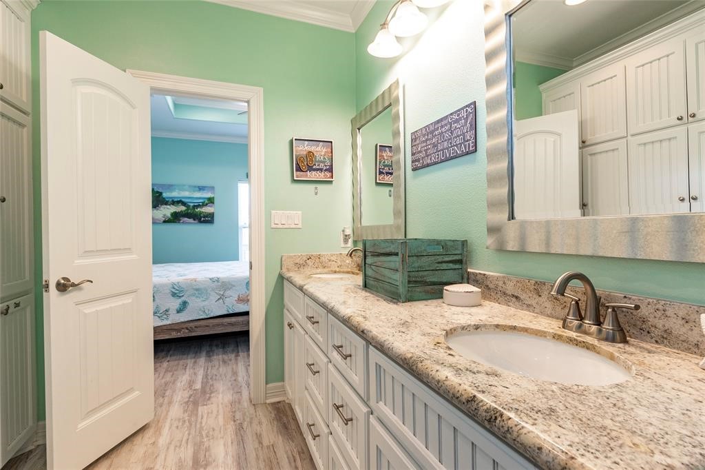 987 Surf Property Photo 24