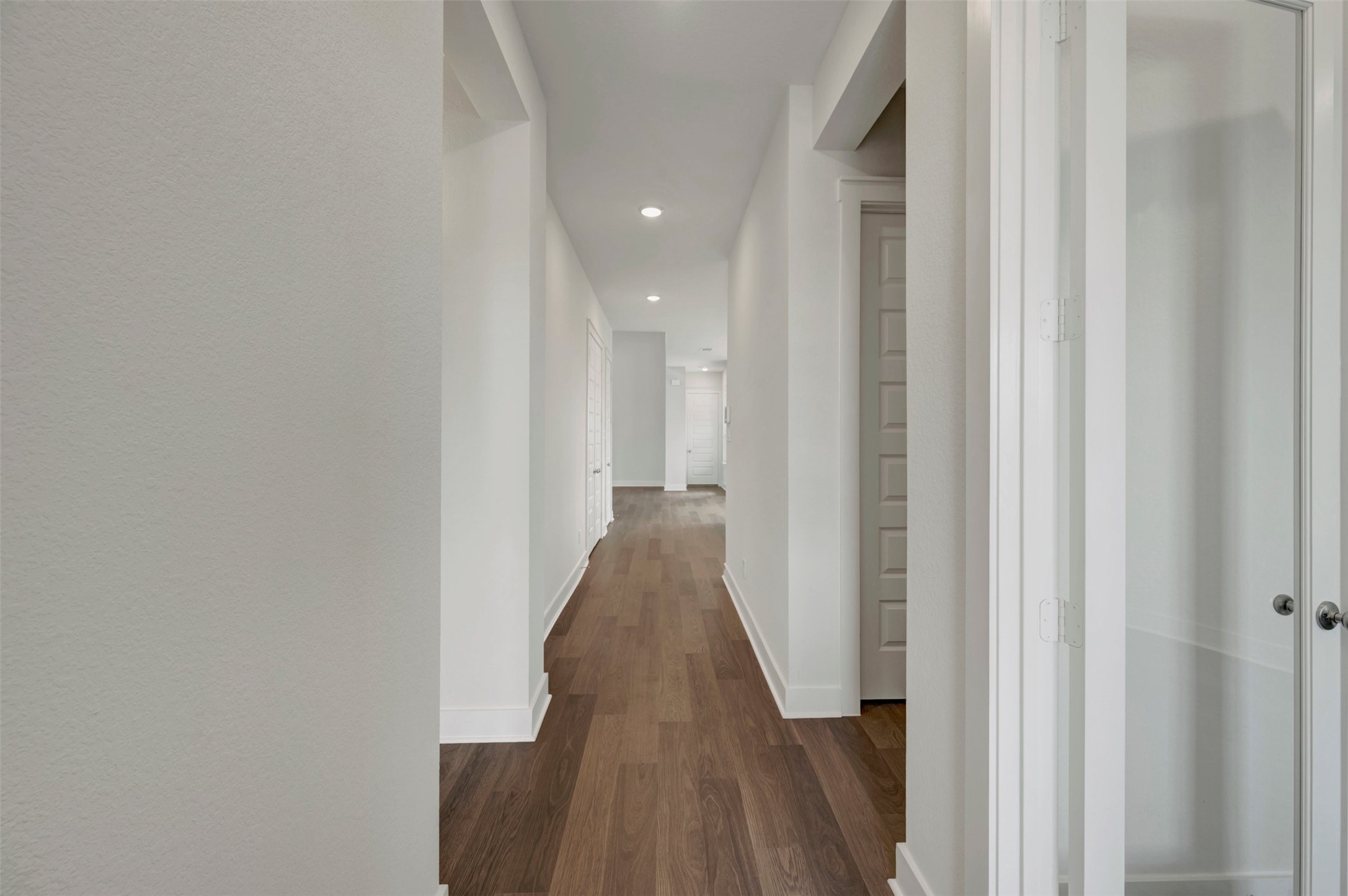 16730 Vibrant Avenue Property Photo 14