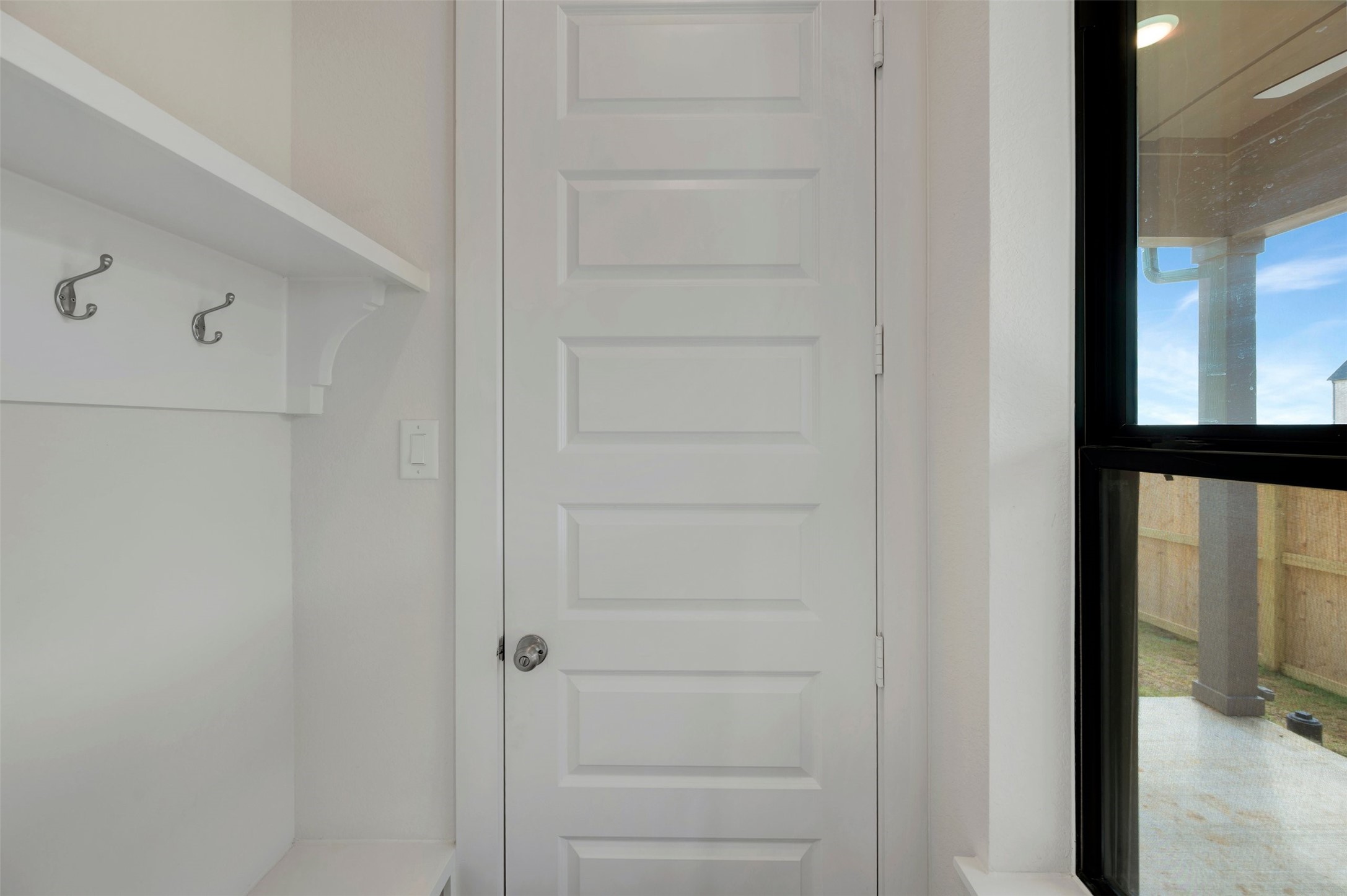 16730 Vibrant Avenue Property Photo 34