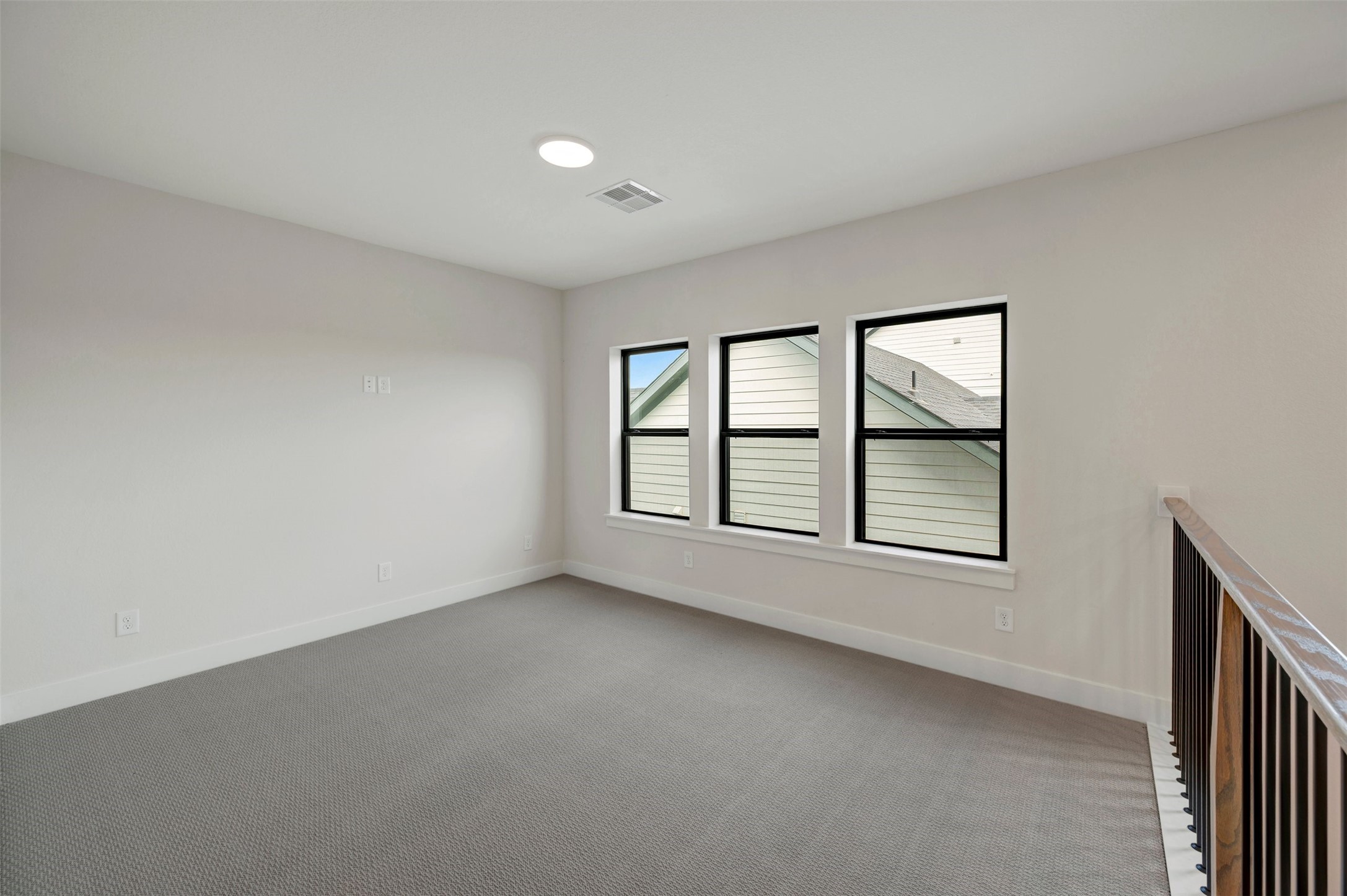 16730 Vibrant Avenue Property Photo 40