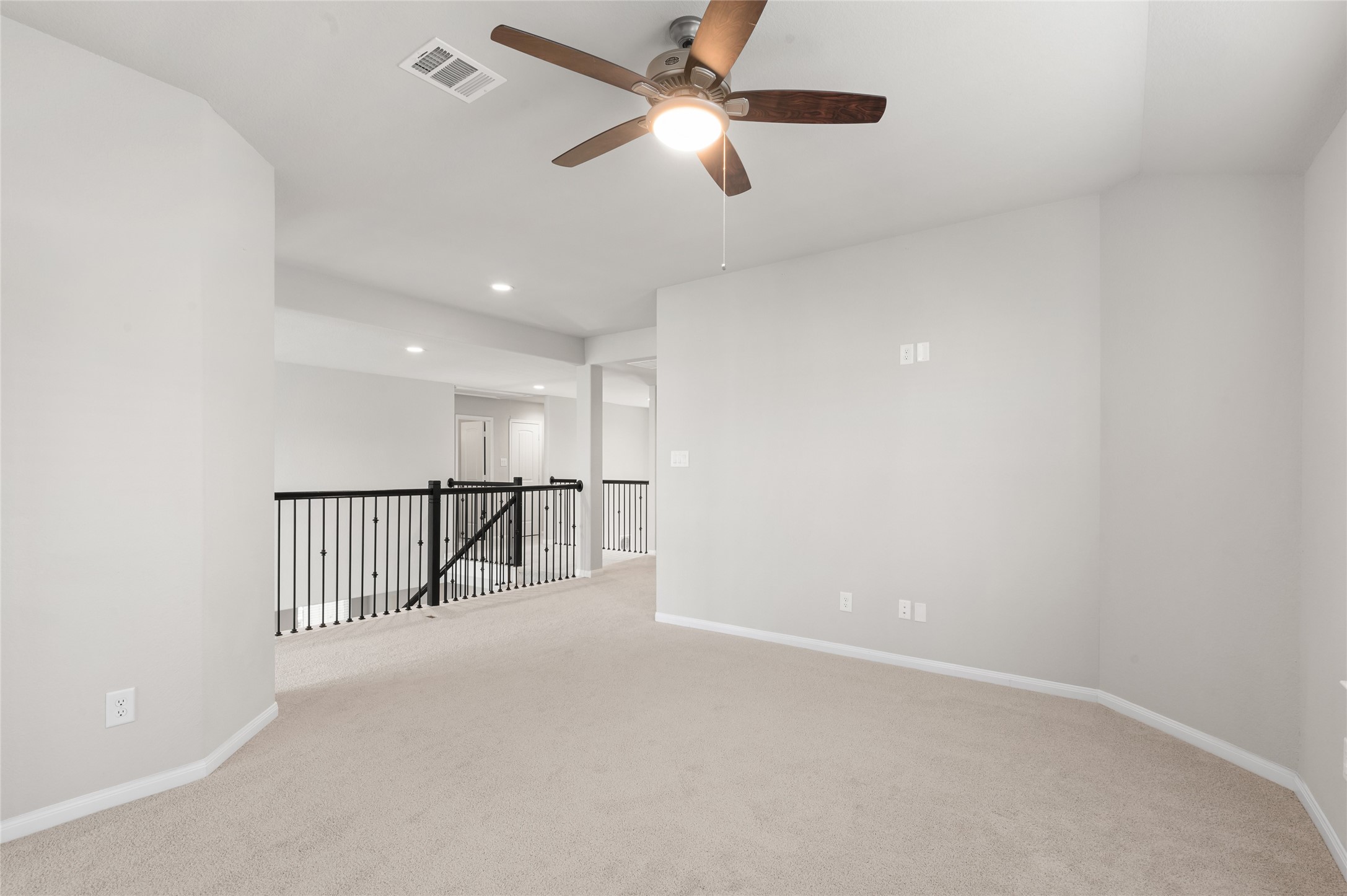 29650 Kynndal Shore Drive Property Photo 17