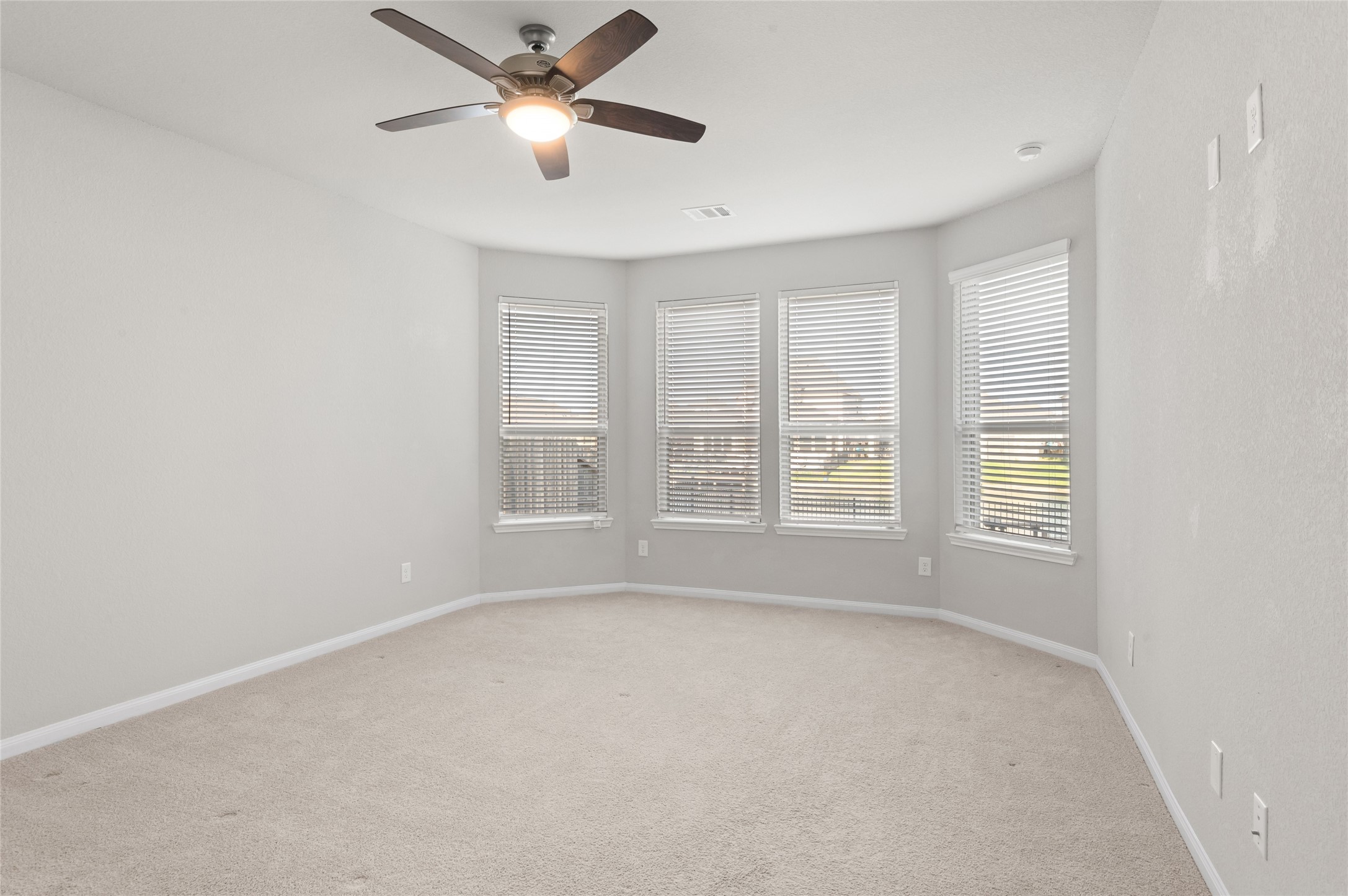 29650 Kynndal Shore Drive Property Photo 18