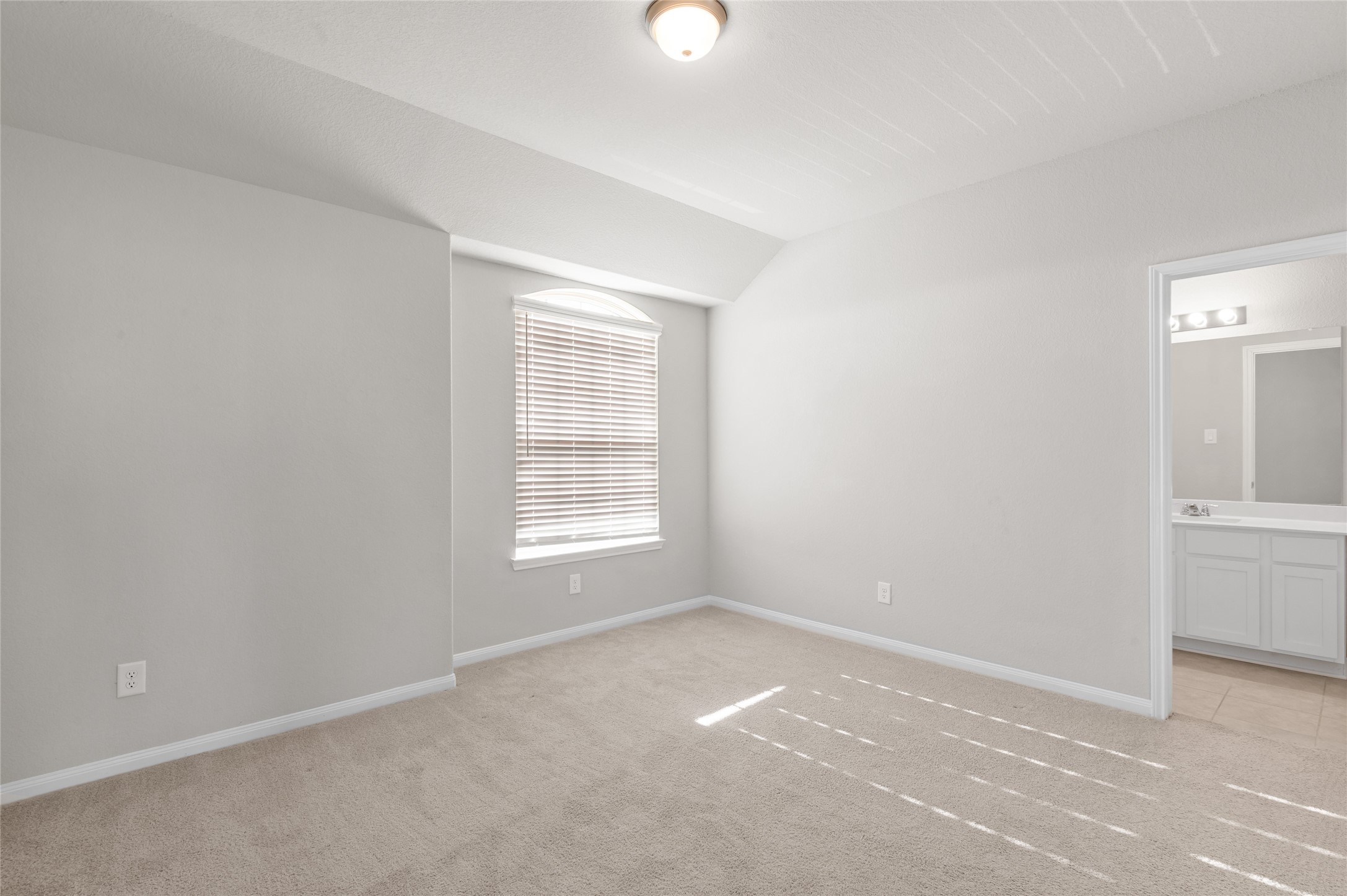 29650 Kynndal Shore Drive Property Photo 26