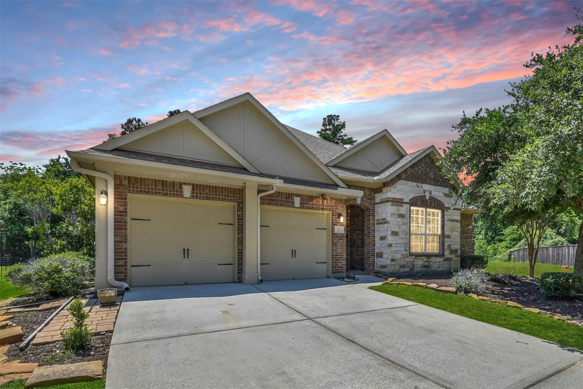 10 Windsinger Court Property Photo 1
