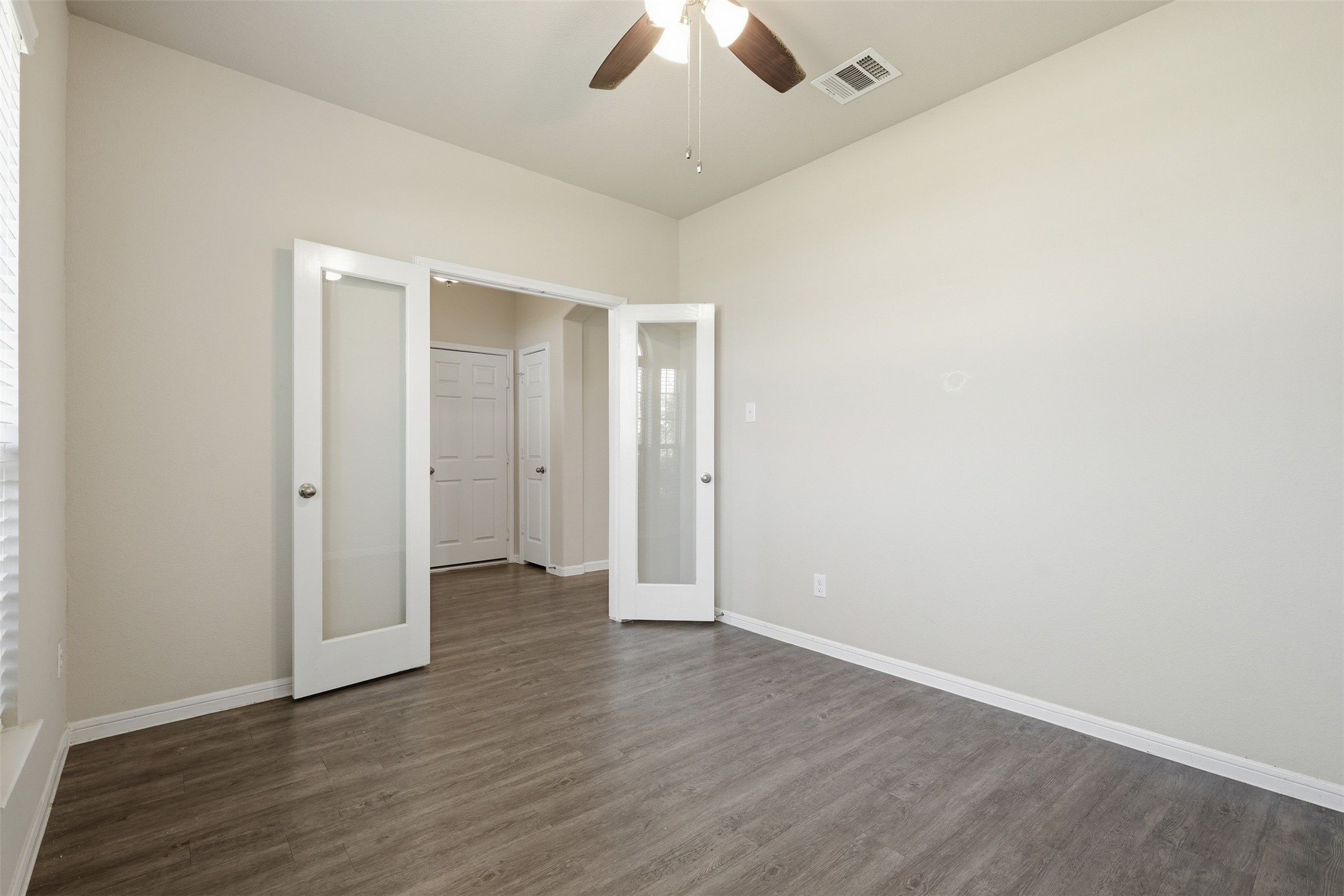 4305 E Bayou Maison Circle Property Photo 6