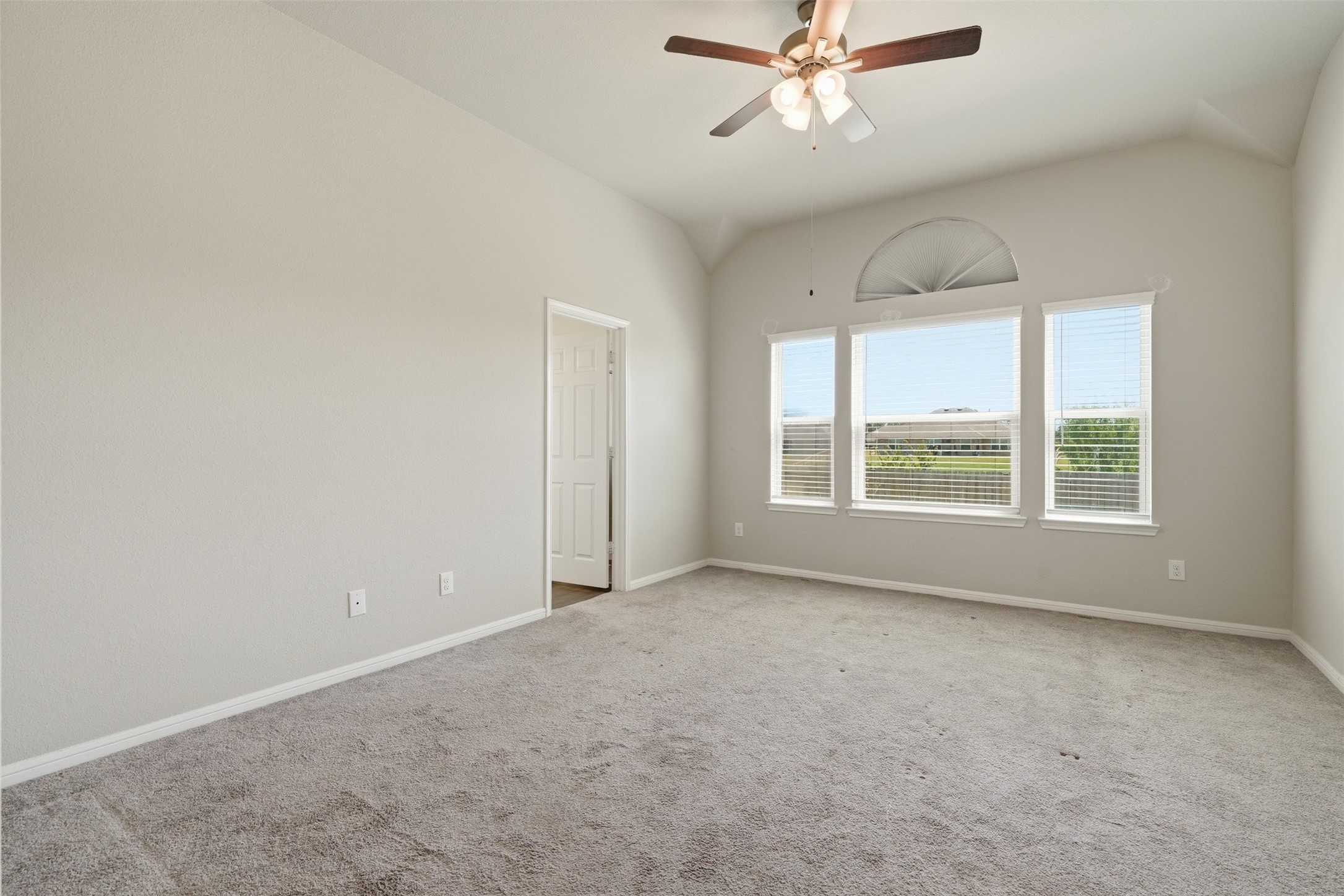 4305 E Bayou Maison Circle Property Photo 14