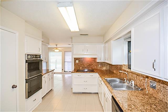 2814 Field Line Drive Property Photo 16