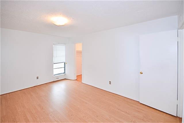 2814 Field Line Drive Property Photo 26