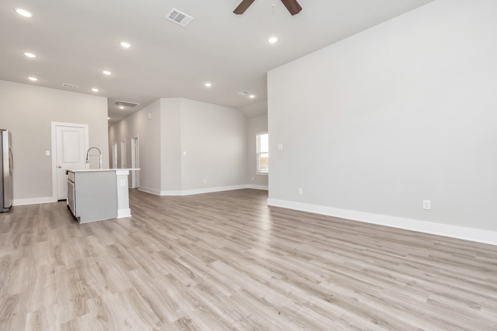 7630 Terramar Bay Lane Property Photo 3