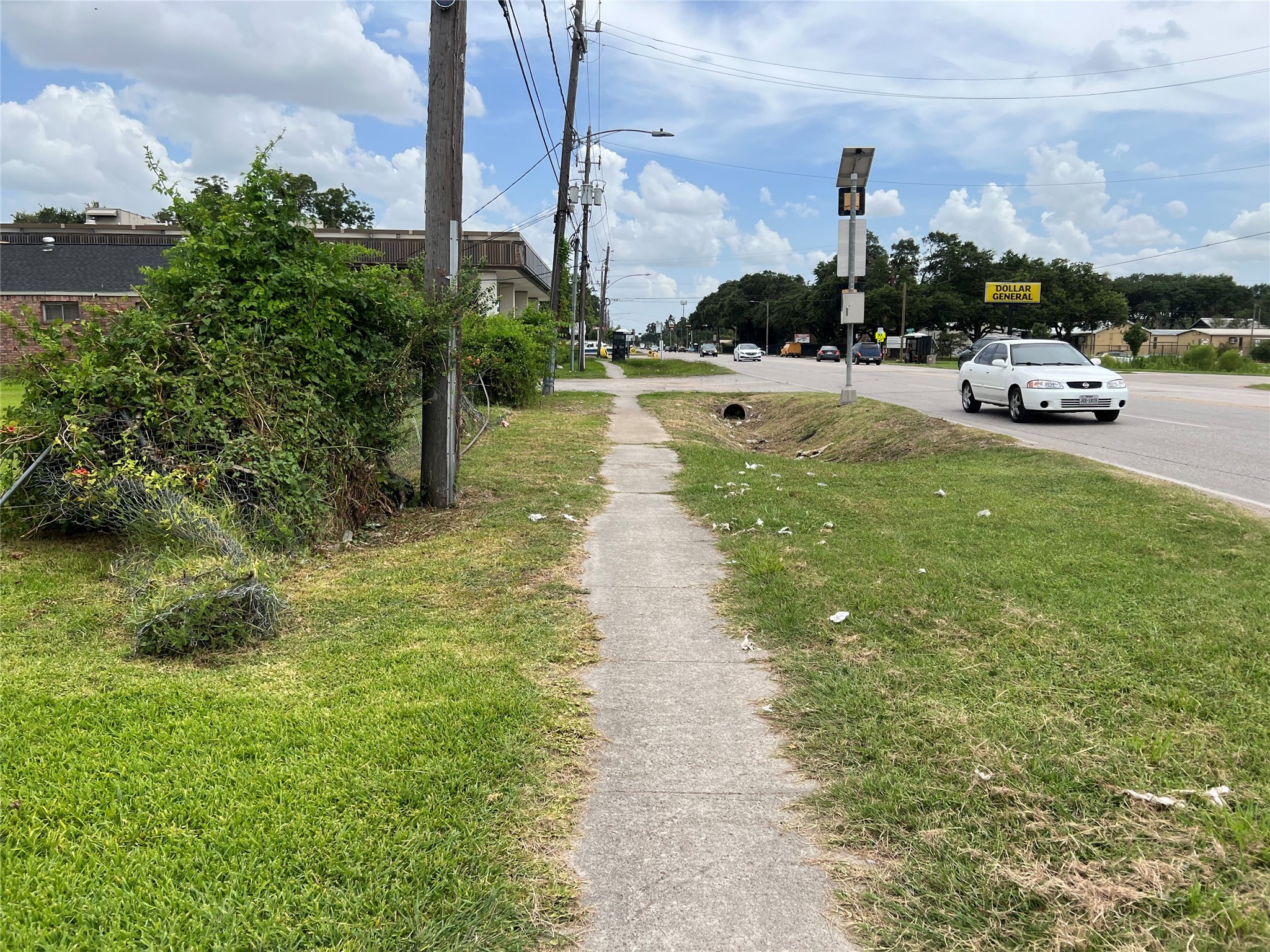 5014 Lockwood Drive Property Photo 6