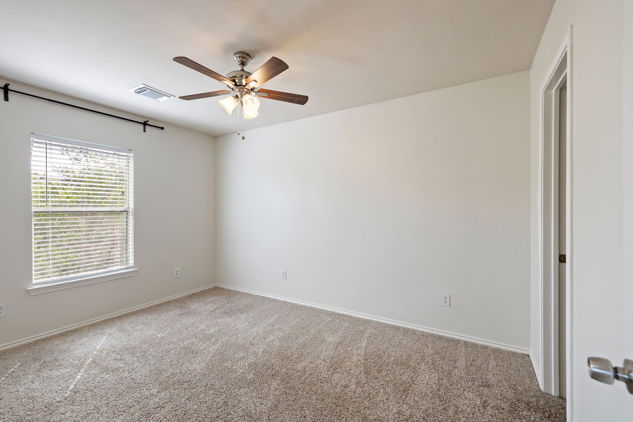 1723 Redwing Bluff Drive Property Photo 19