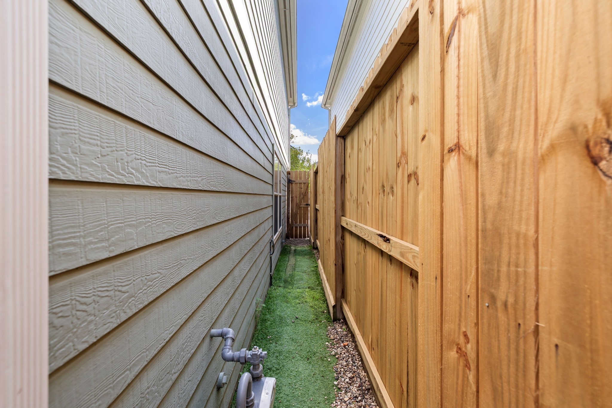 1723 Redwing Bluff Drive Property Photo 38