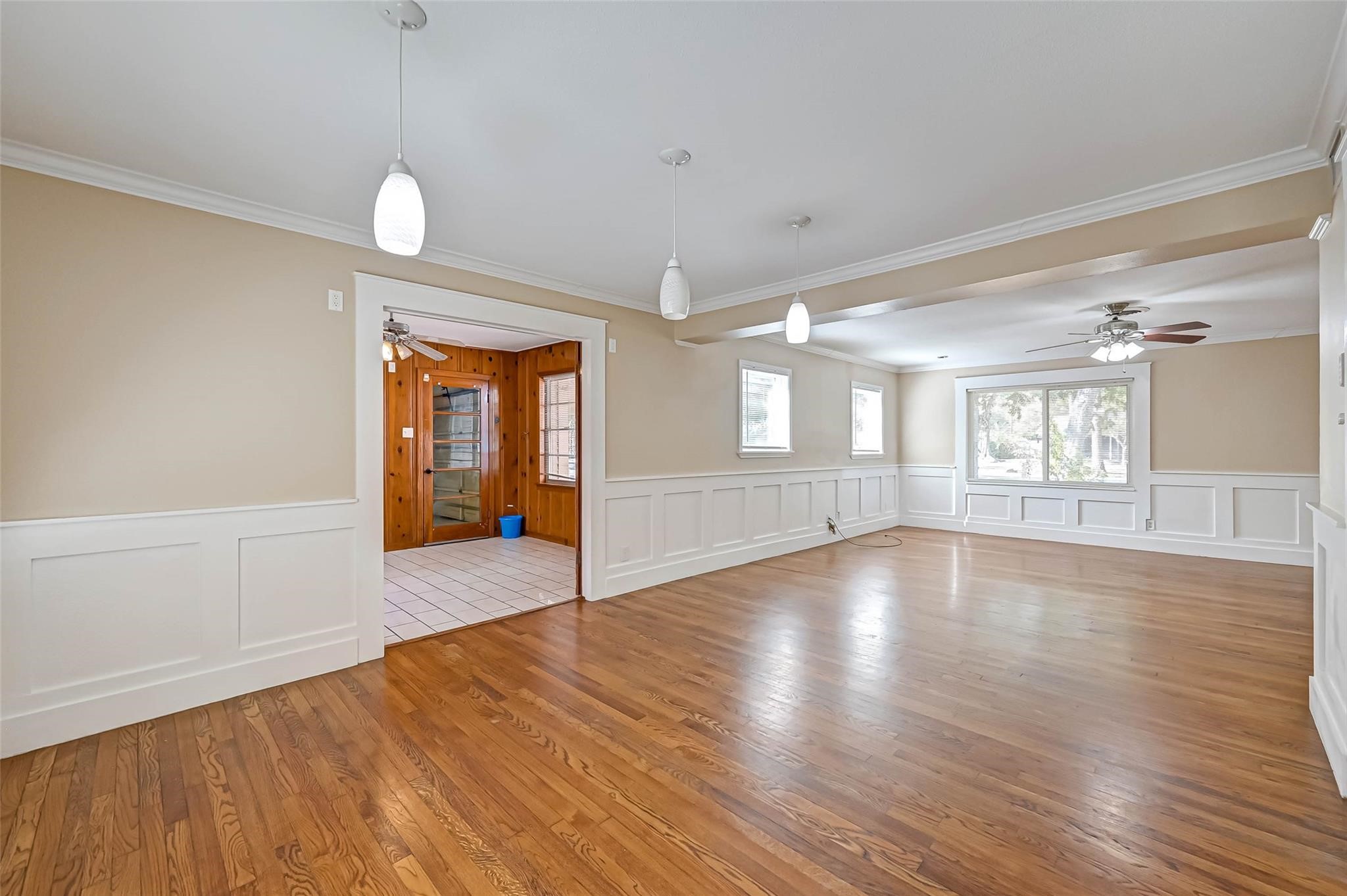 9349 Rosstown Way Property Photo 6