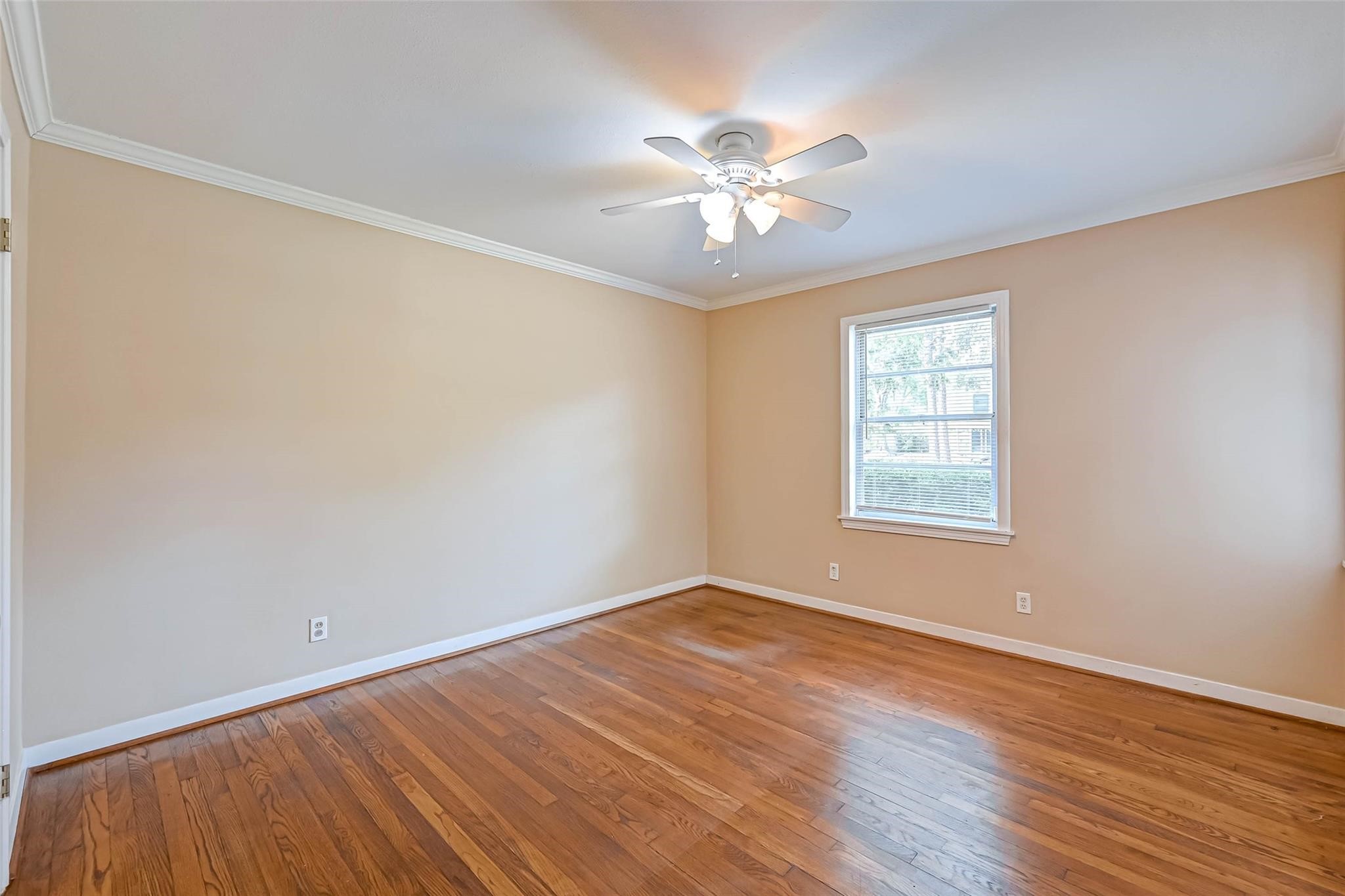 9349 Rosstown Way Property Photo 7