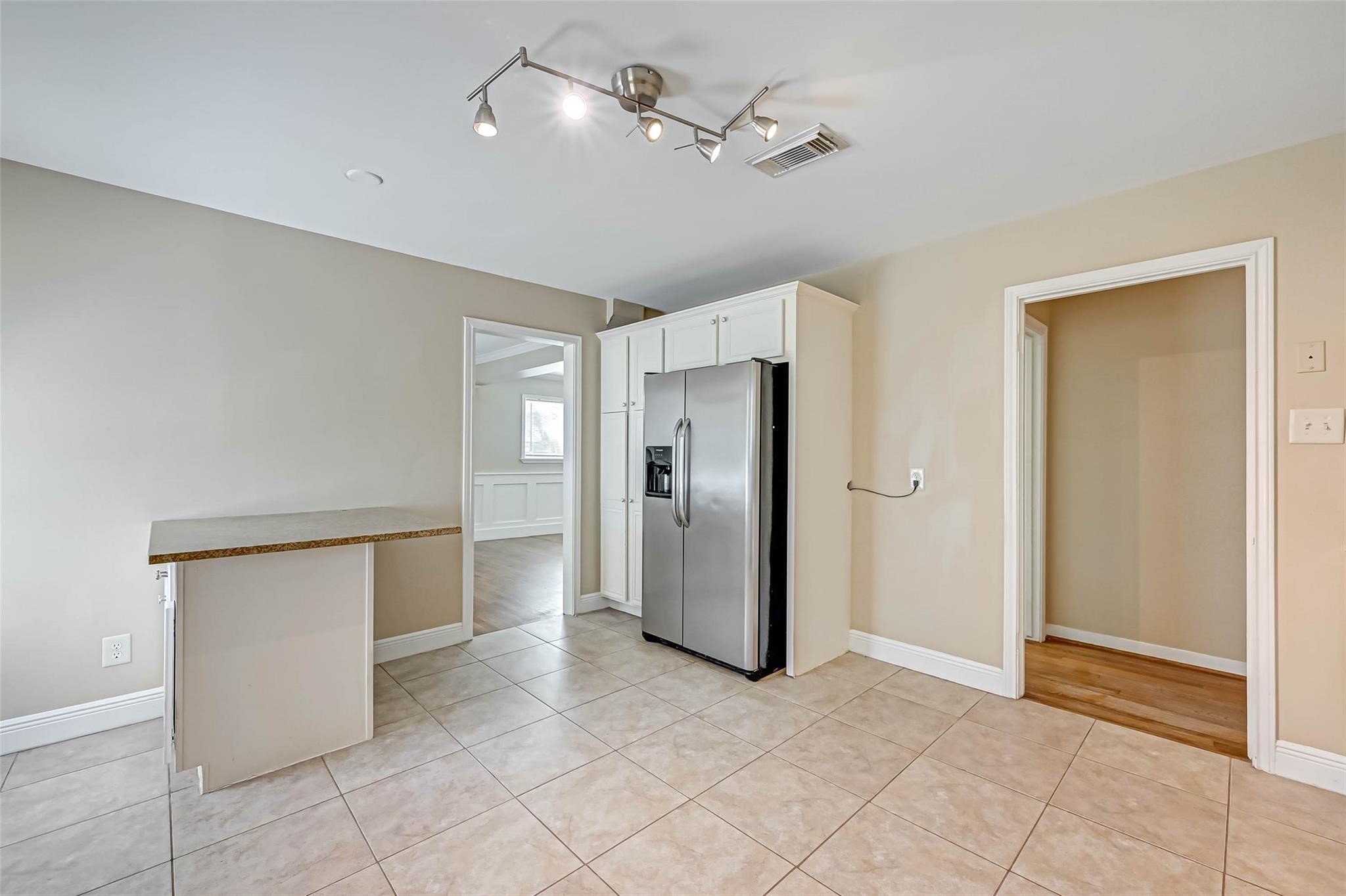 9349 Rosstown Way Property Photo 21