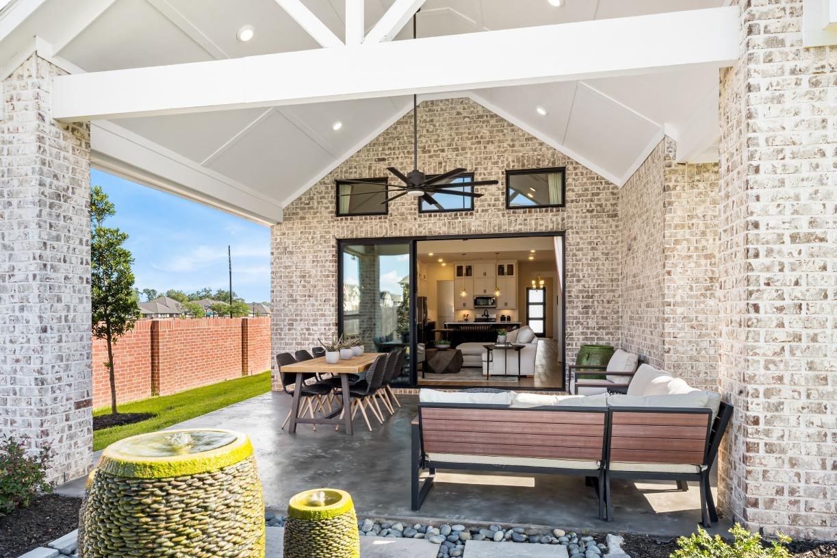 10702 Verdant Property Photo 9