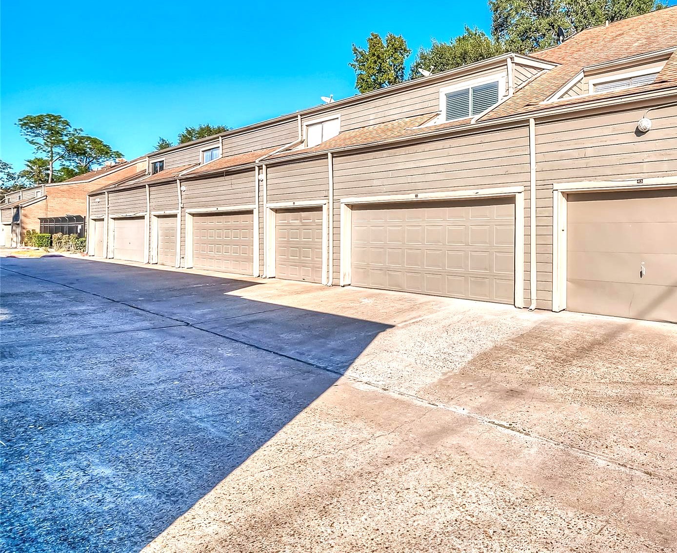 6601 Sands Point Drive 80 Property Photo 15