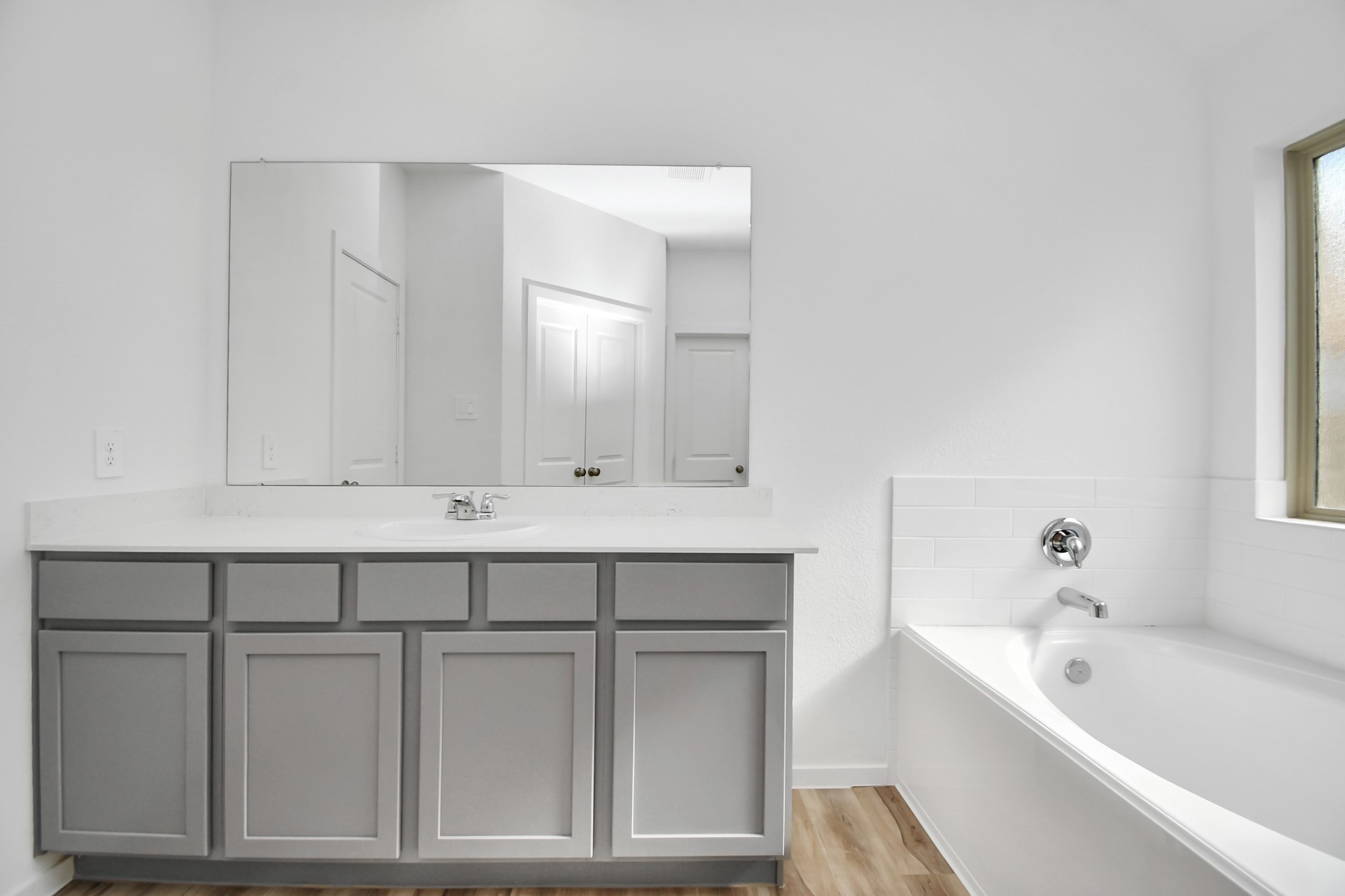 228 Wasatch Peaks Way Property Photo 36