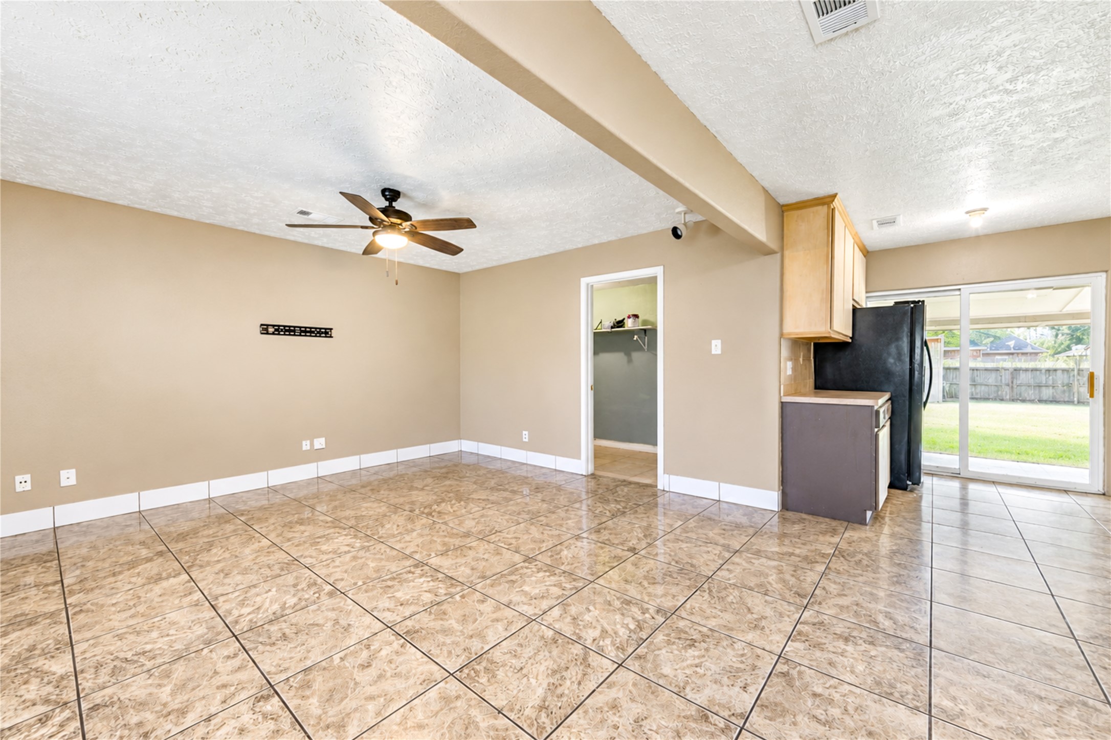 1009 Wisconsin Street Property Photo 7