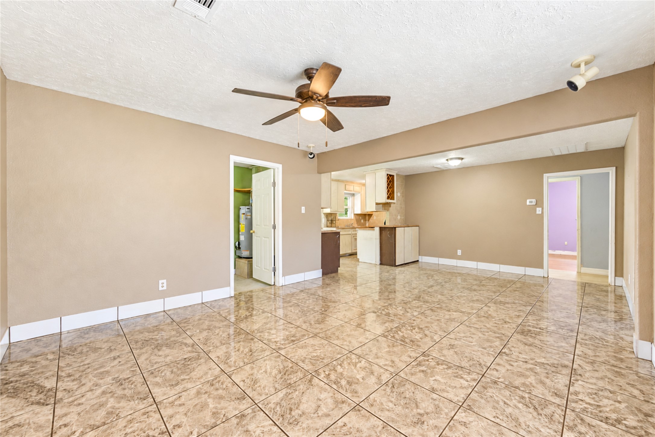 1009 Wisconsin Street Property Photo 9