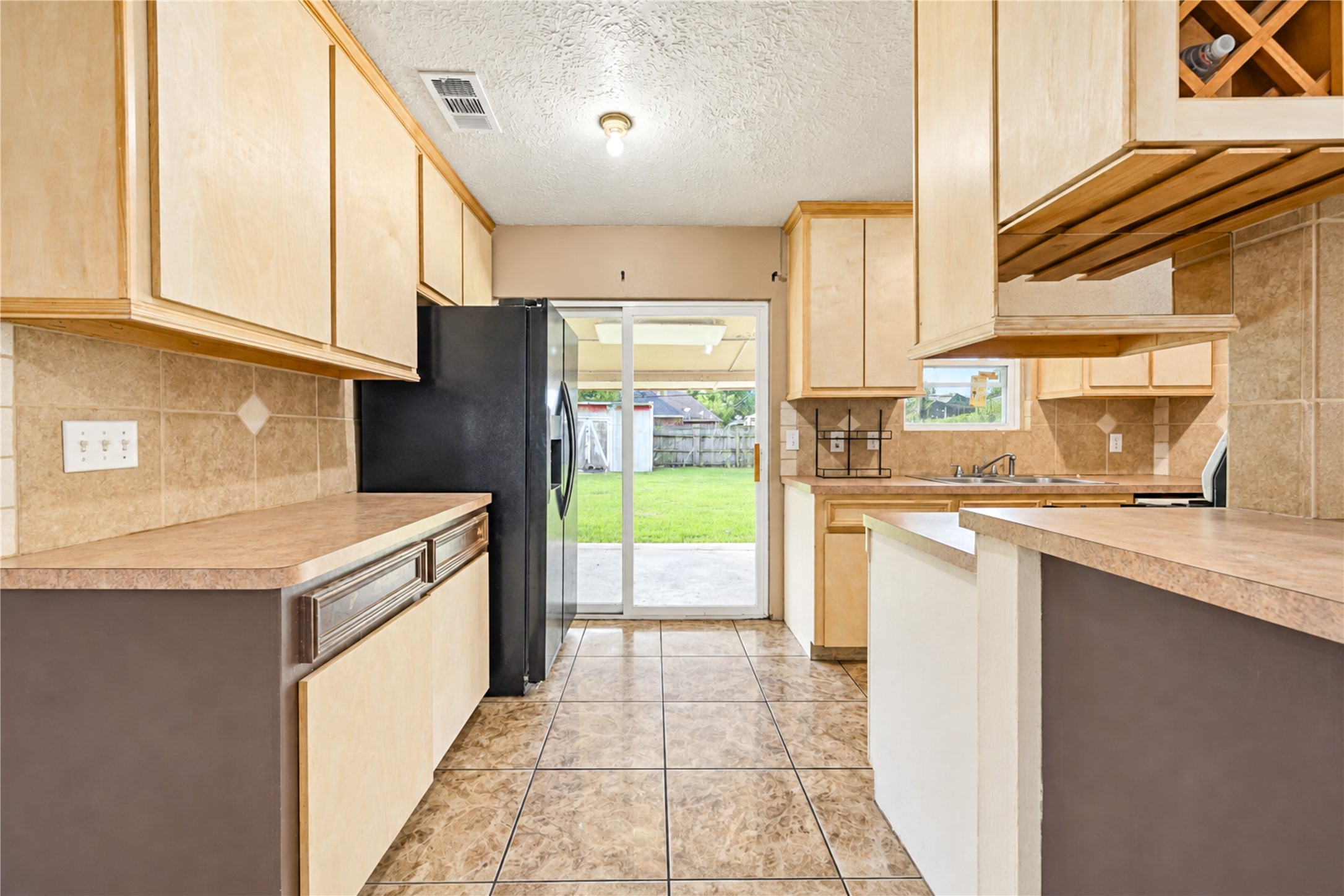 1009 Wisconsin Street Property Photo 11