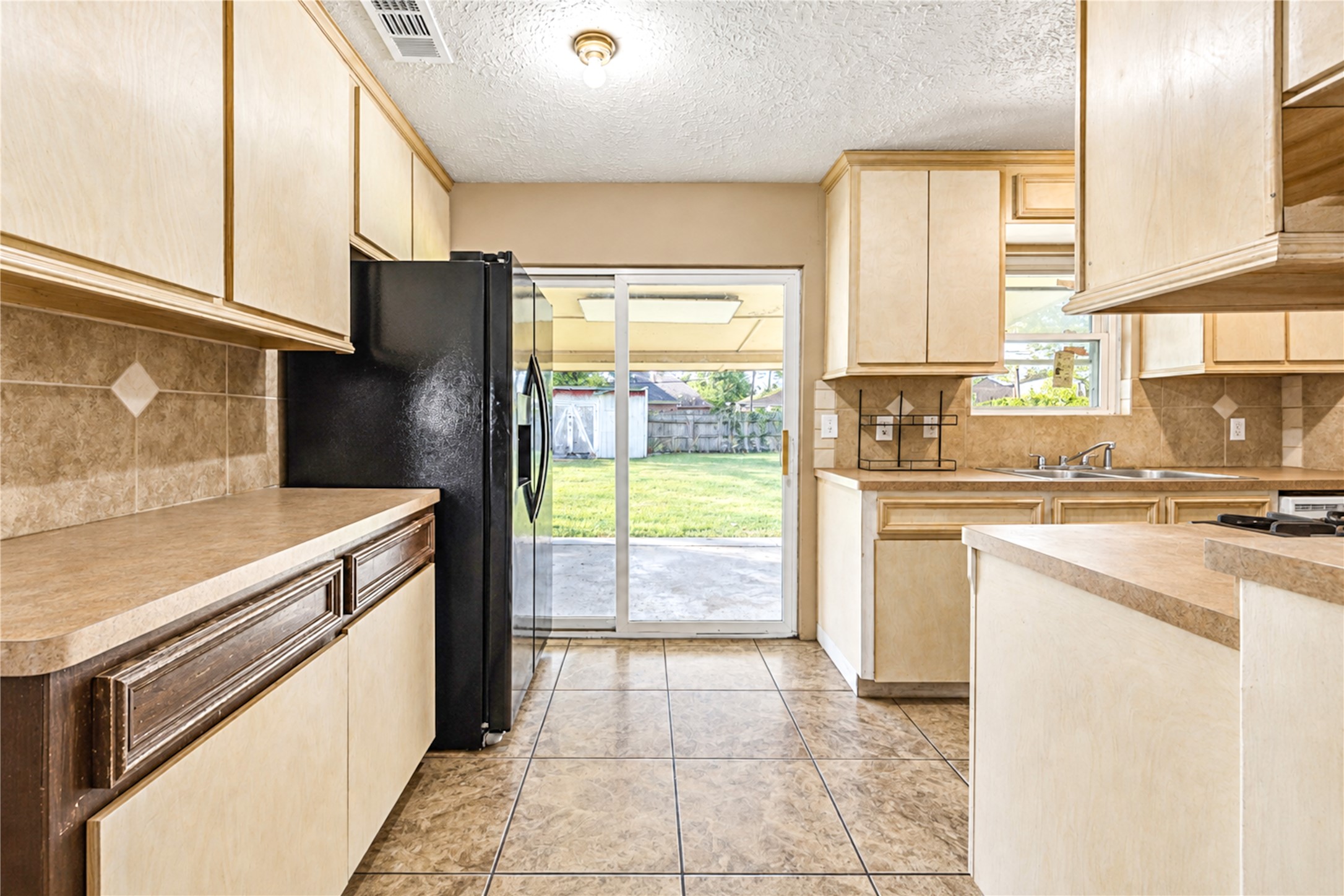 1009 Wisconsin Street Property Photo 18