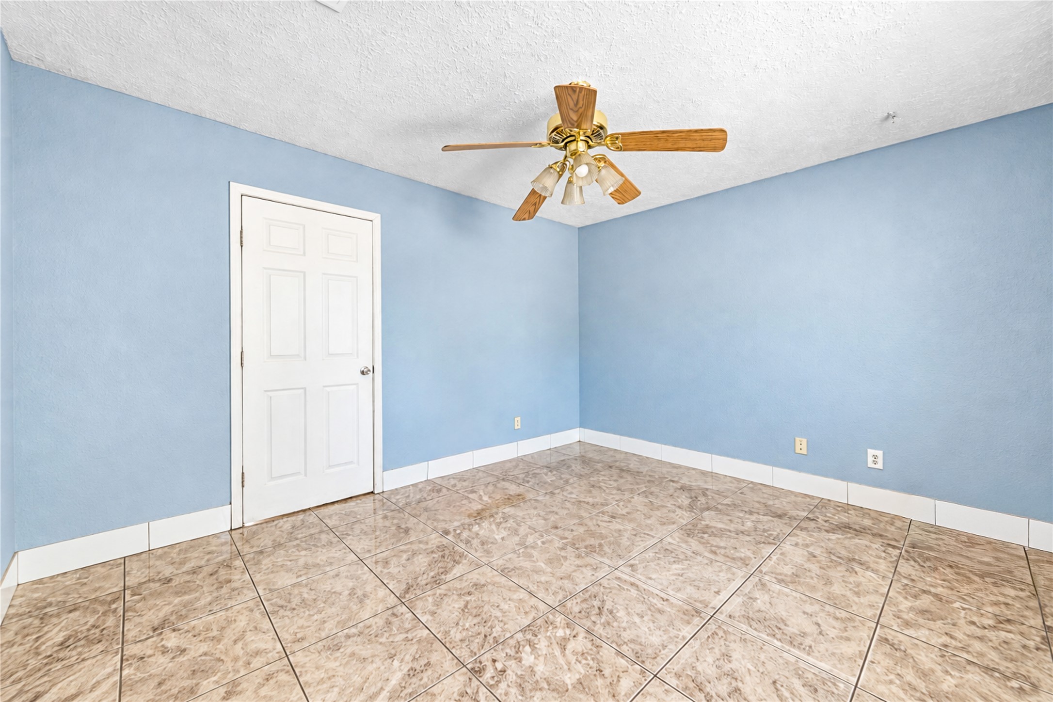 1009 Wisconsin Street Property Photo 20