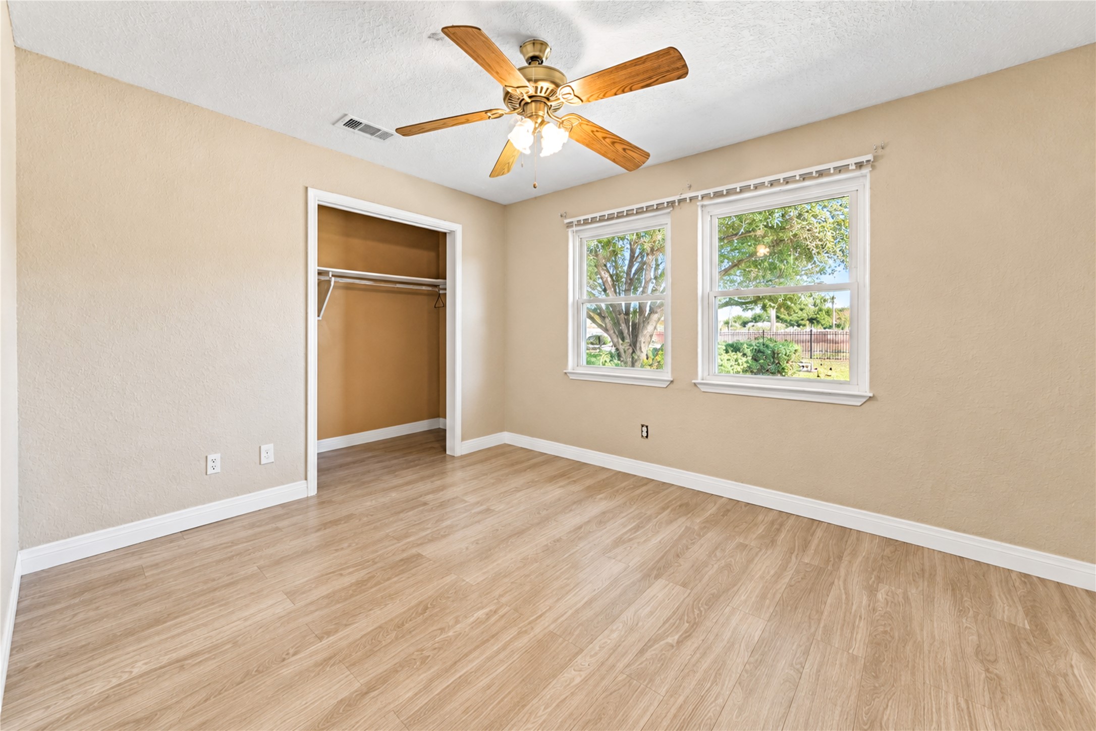1009 Wisconsin Street Property Photo 34