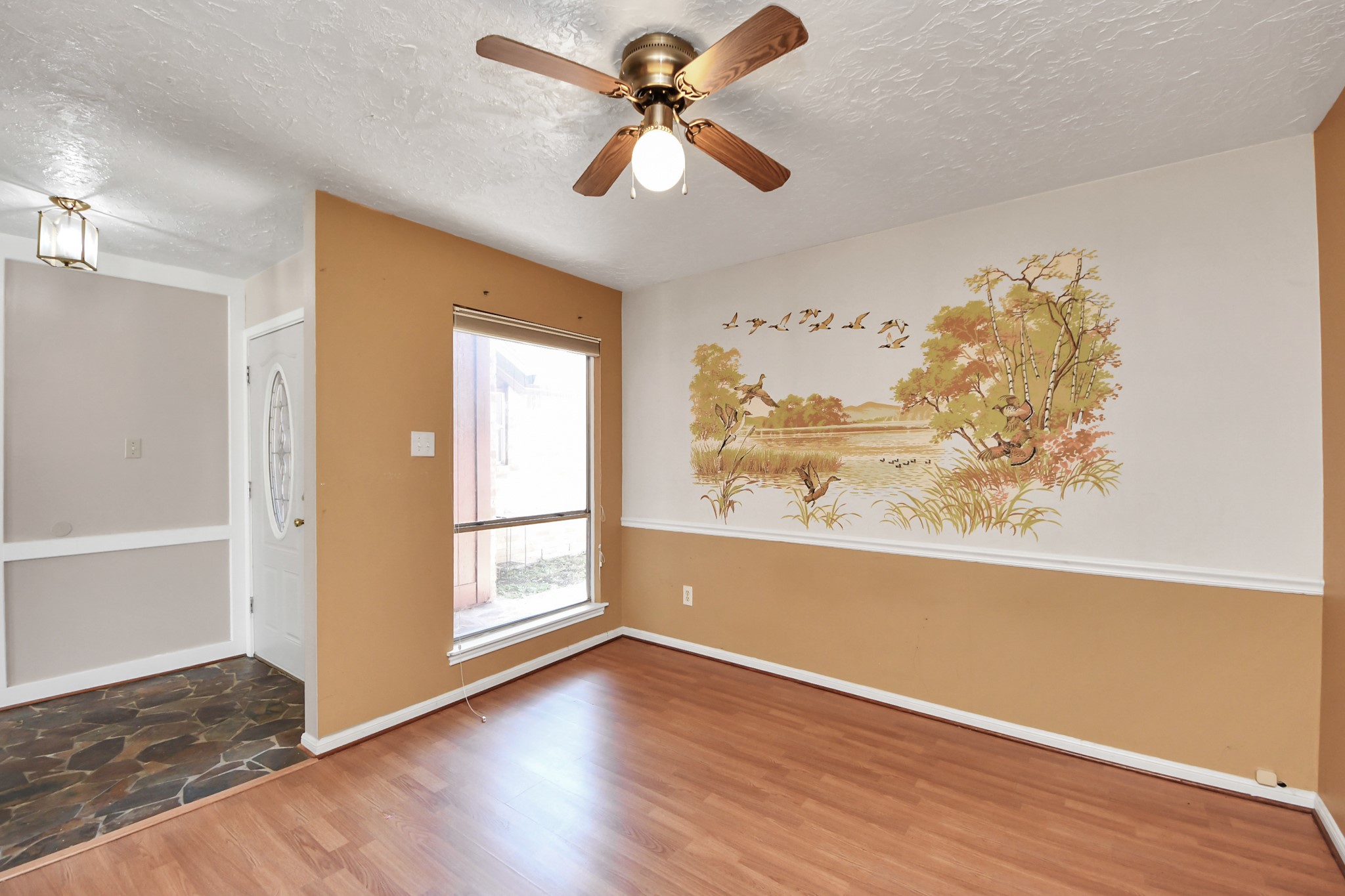 2406 Duchess Way Property Photo 15