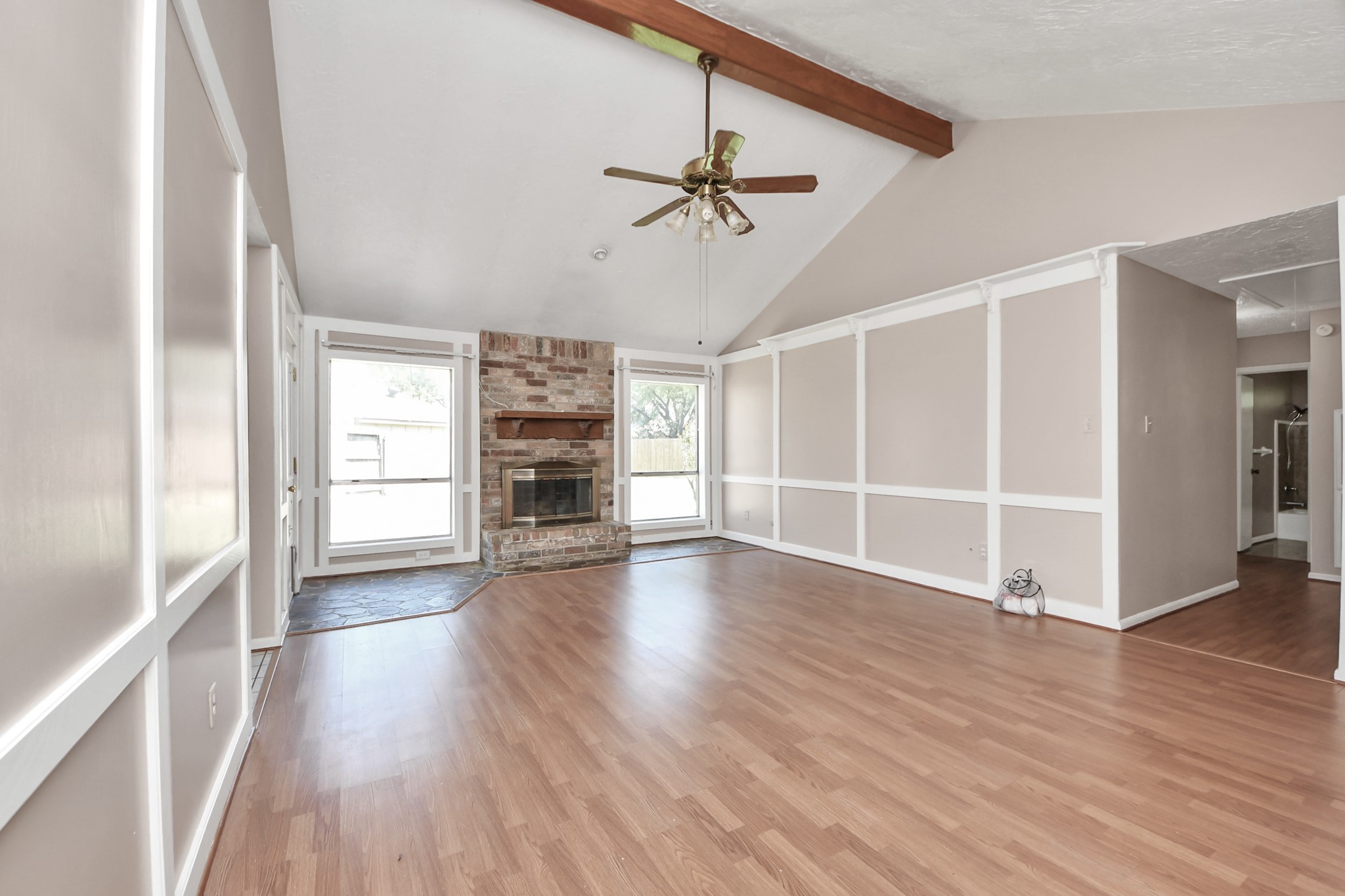 2406 Duchess Way Property Photo 25