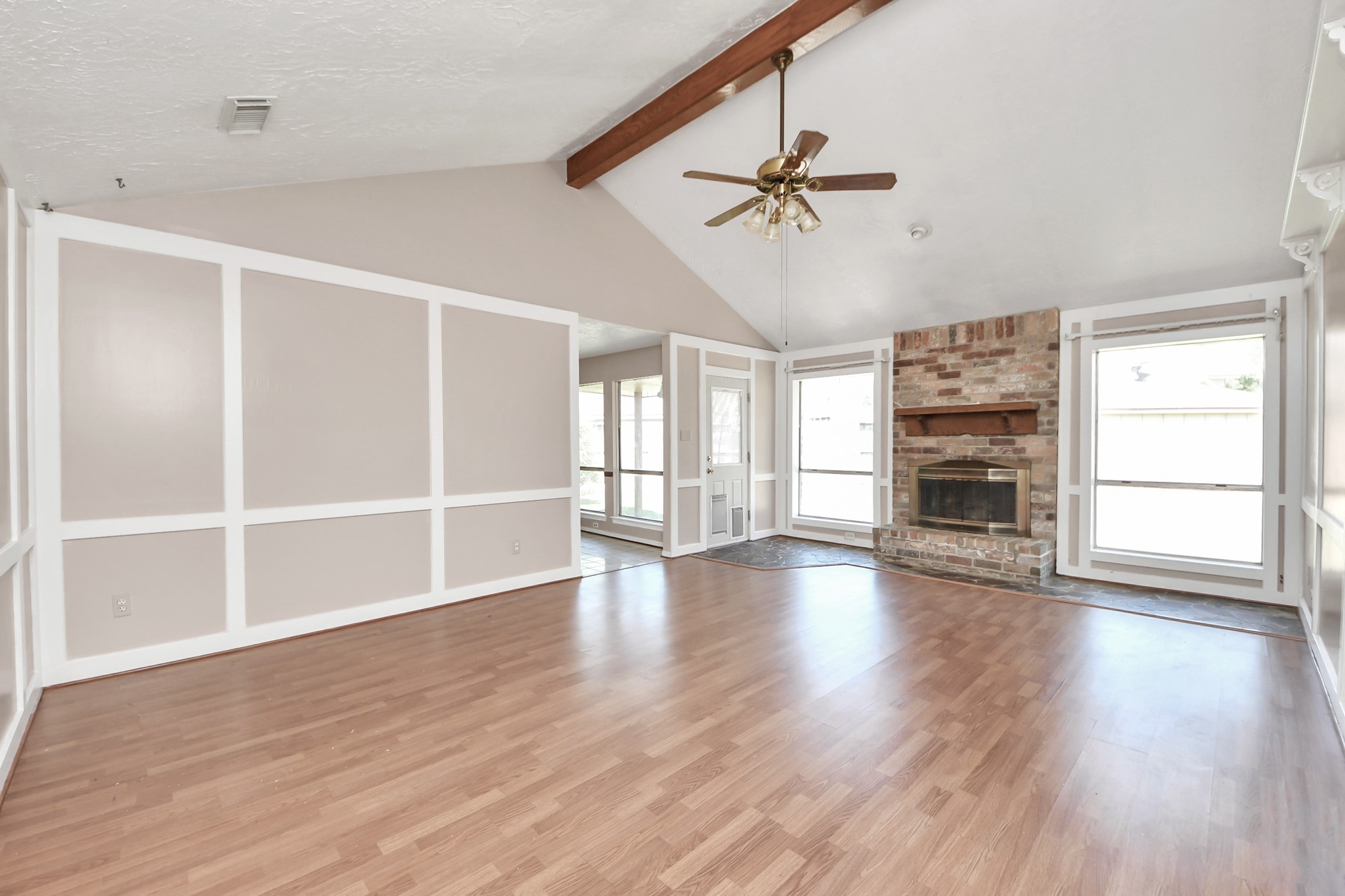 2406 Duchess Way Property Photo 26