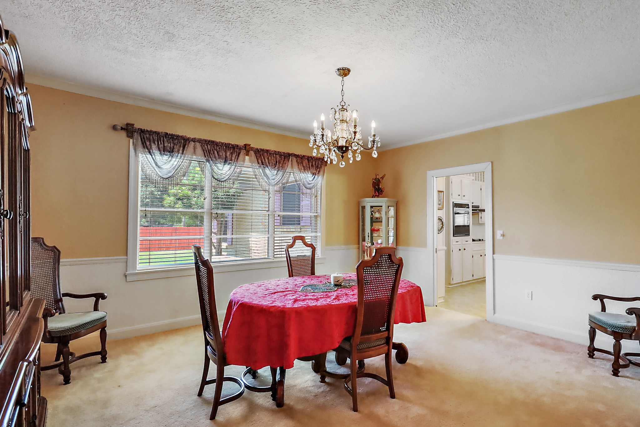405 Park Street Property Photo 12