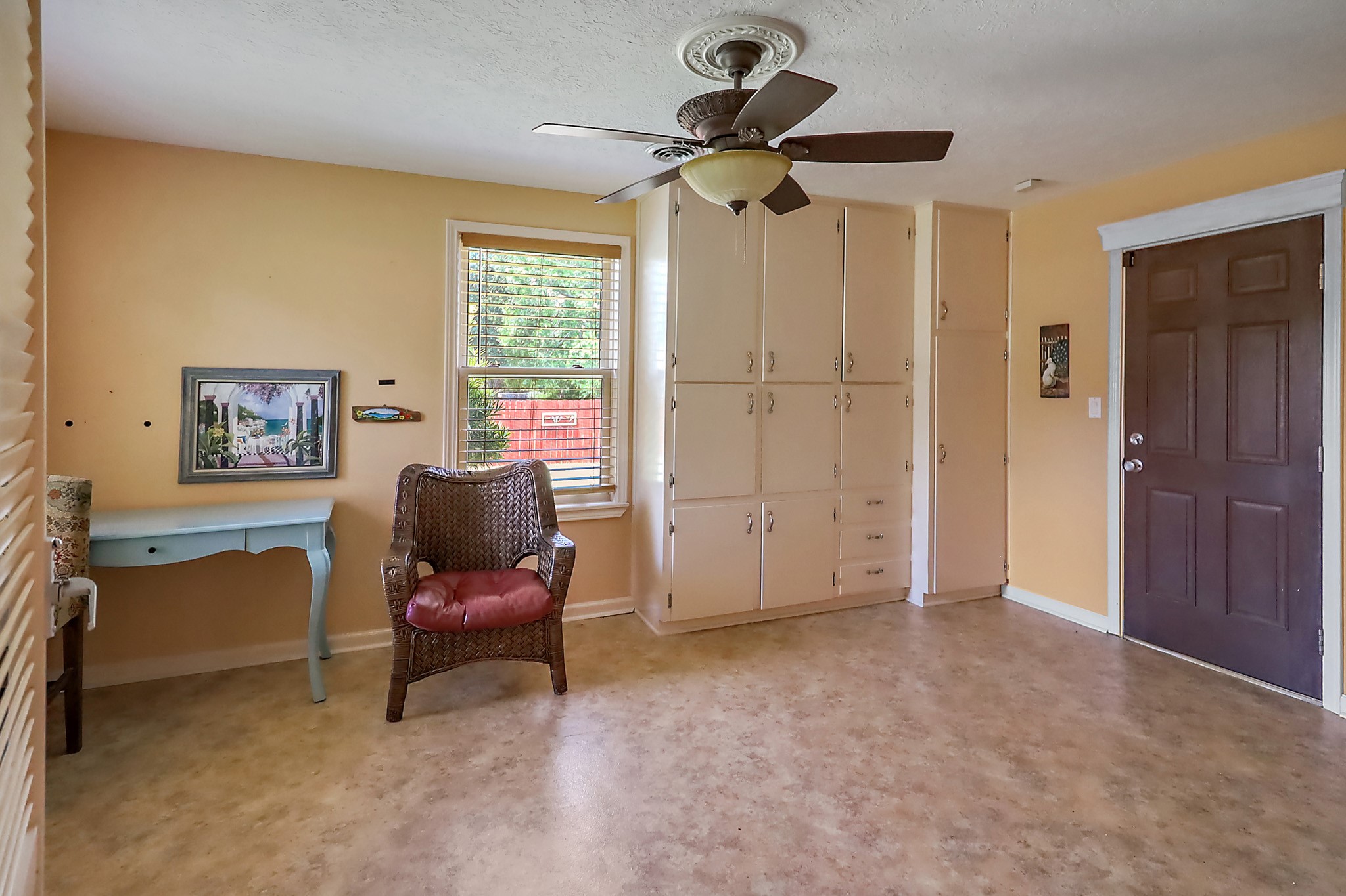 405 Park Street Property Photo 17