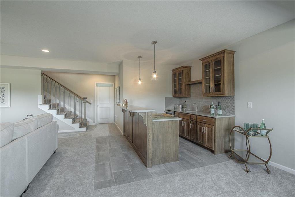 19024 Theden Street Property Photo 33