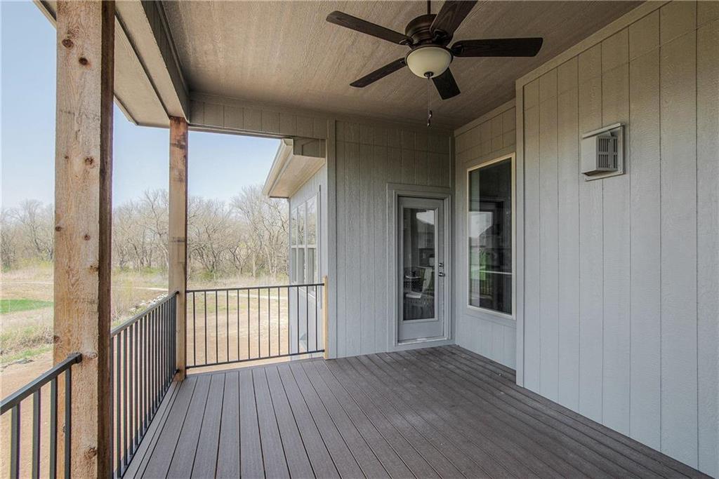 19024 Theden Street Property Photo 36