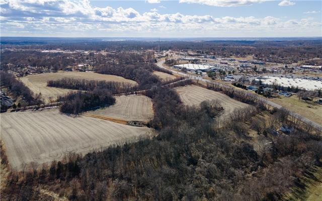 4301 N 169 Highway Property Photo 7