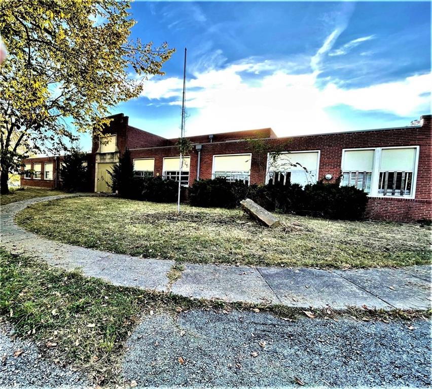 455 Schools Way Property Photo