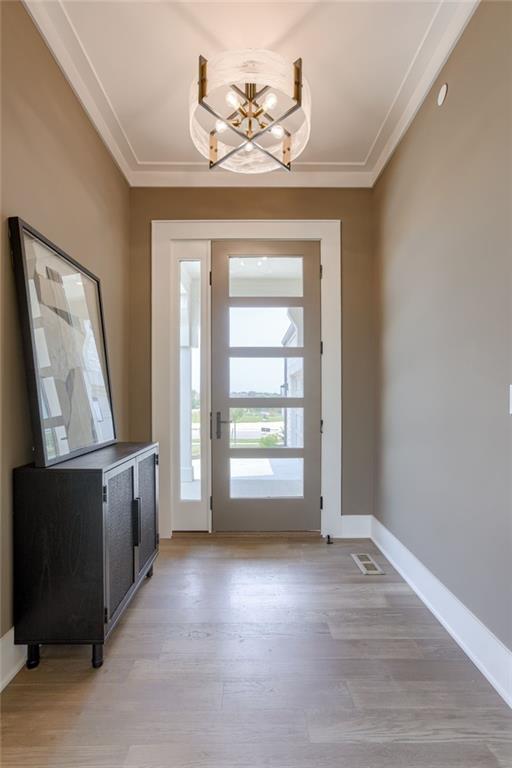 13706 Pembroke Lane Property Photo 6