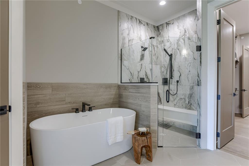 13706 Pembroke Lane Property Photo 21