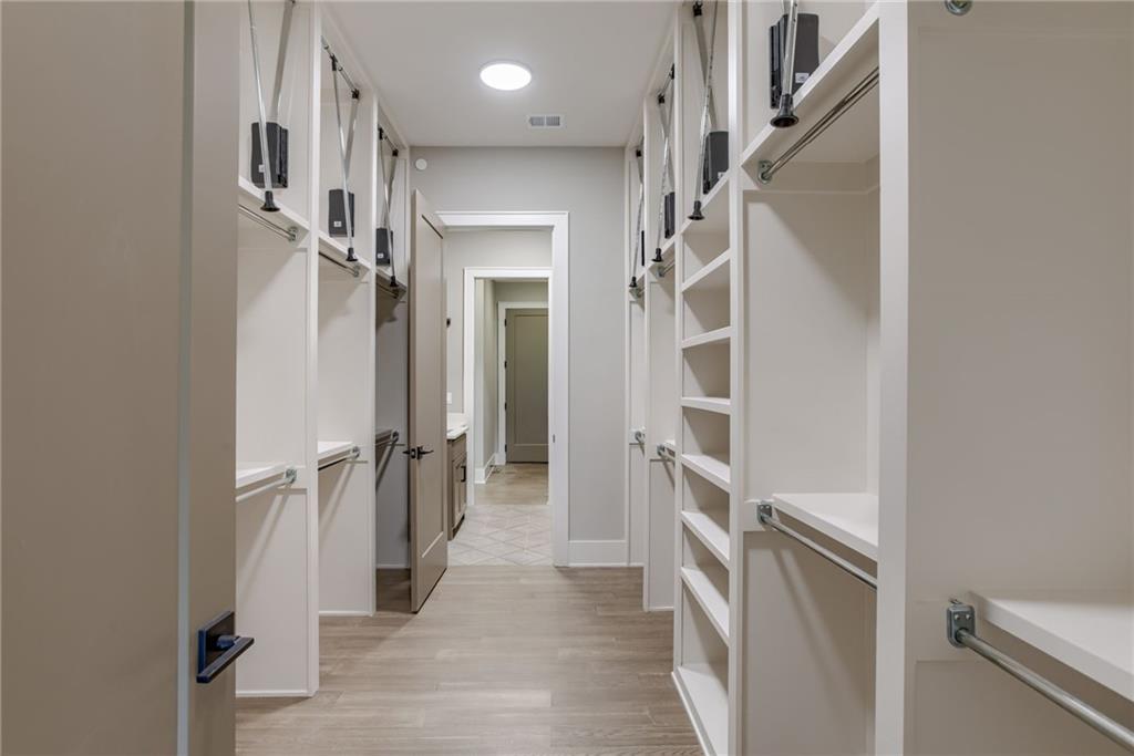 13706 Pembroke Lane Property Photo 23