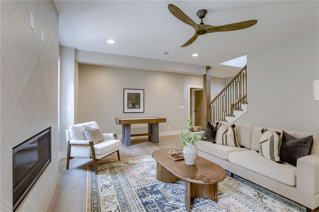 13706 Pembroke Lane Property Photo 31