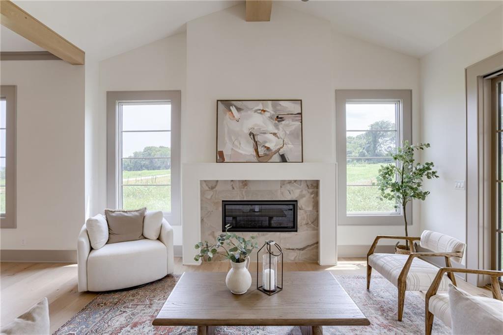 13708 Pembroke Lane Property Photo 14