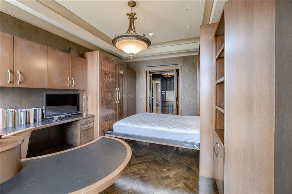 909 Walnut Street Property Photo 37