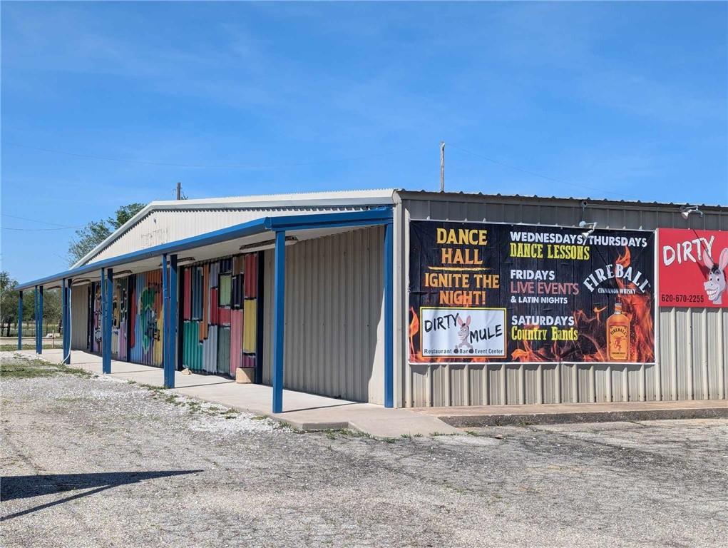 134 S 69 Highway Property Photo