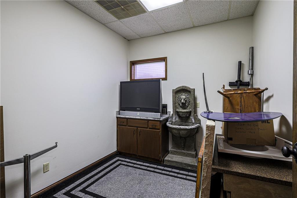 1900 Nw Copper Oaks Circle Property Photo 8