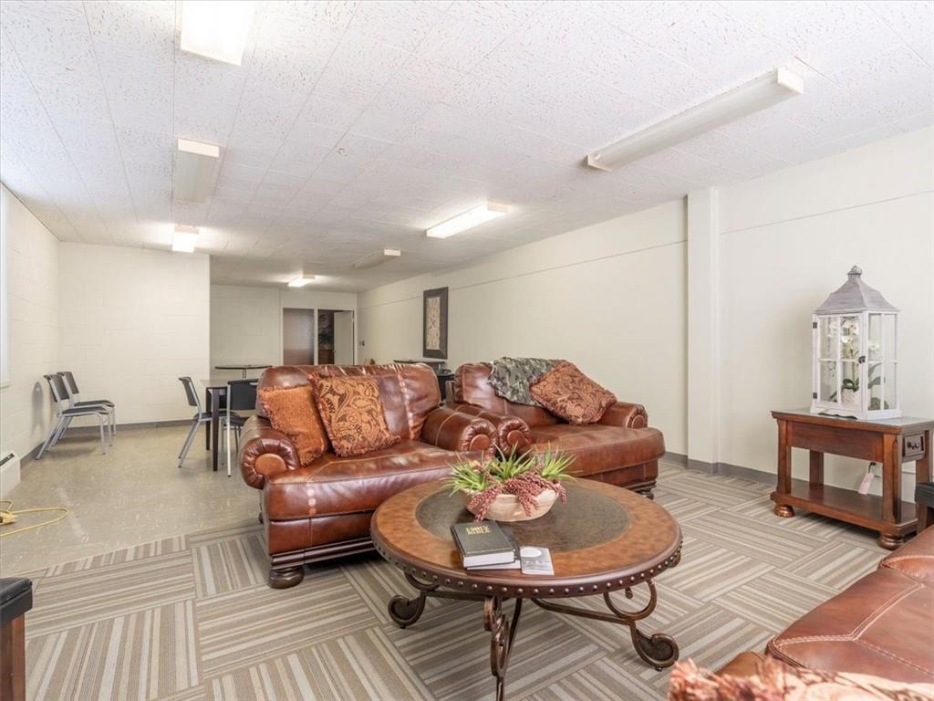 5708 King Hill Avenue Property Photo 25