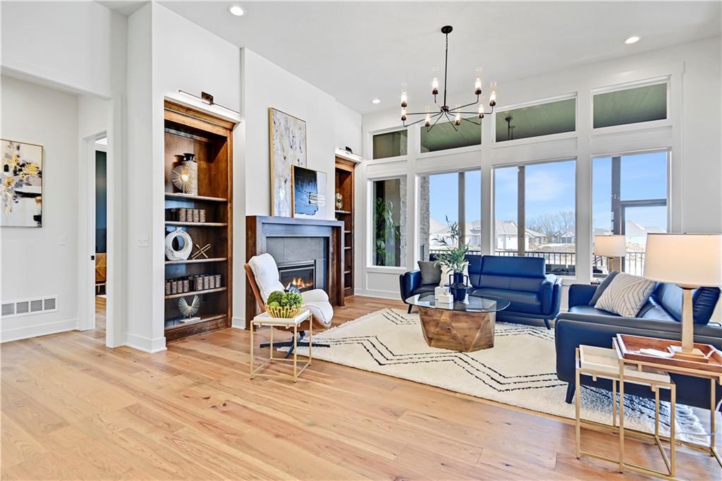 17433 Gillette Street Property Photo 12