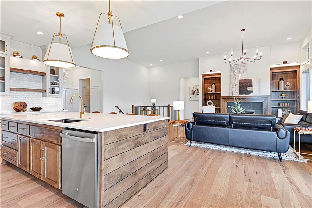 17433 Gillette Street Property Photo 18