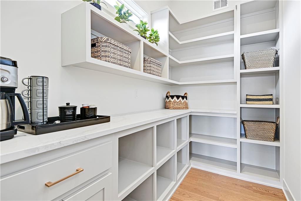 17433 Gillette Street Property Photo 21