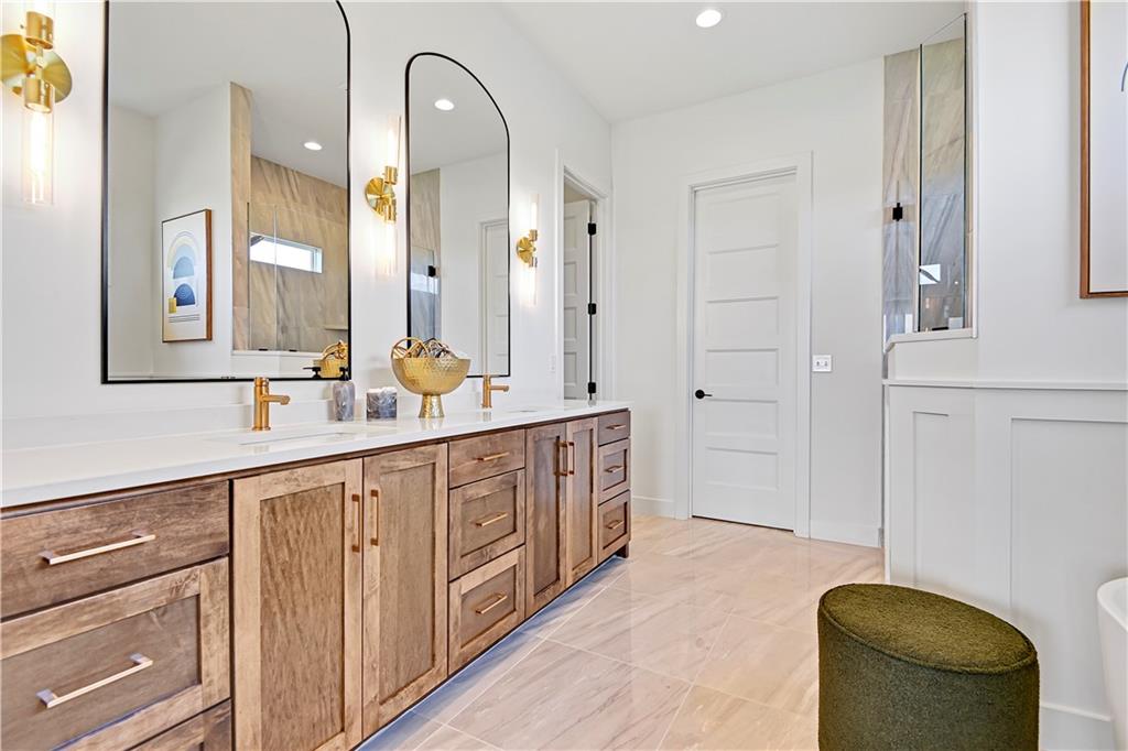 17433 Gillette Street Property Photo 27